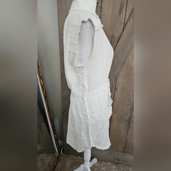 SALTY LEMON Cotton Frayed Button Up Tie Front Coverup In White. Size M NWT - Picture 9 of 14